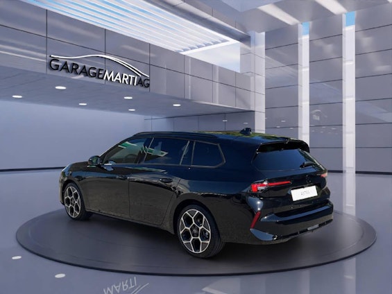 Vehicle image 3 Vehicle image 3