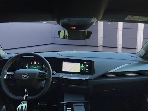 Vehicle image 4 Vehicle image 4