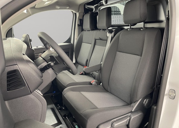 Vehicle image 7 Vehicle image 7