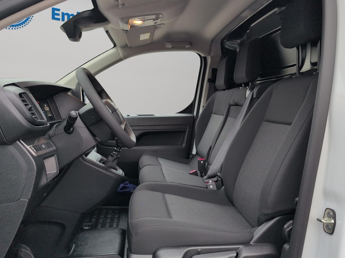 Vehicle image OPEL VIVARO