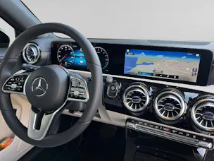 Mercedes-Benz A 250 e Progressive