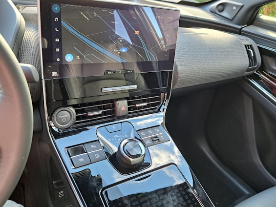 Vehicle image 12 Vehicle image 12