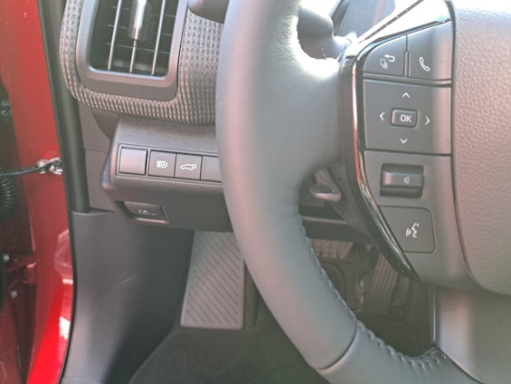 Vehicle image 9 Vehicle image 9