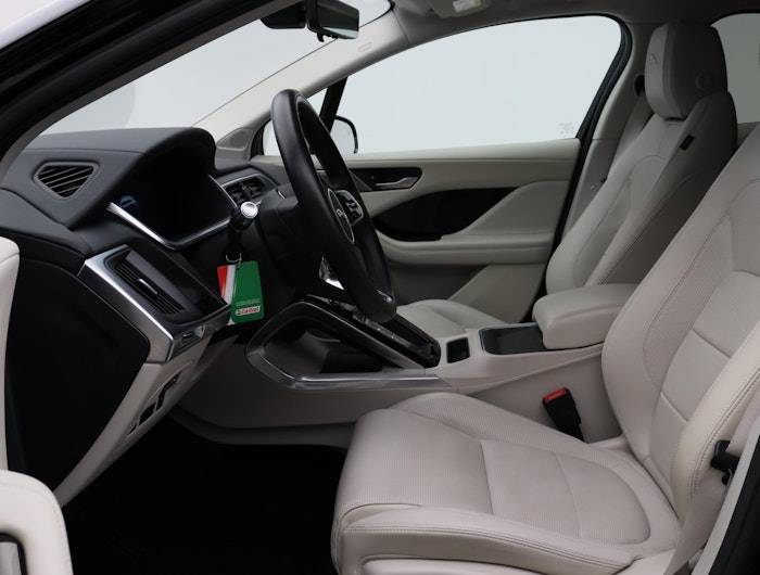 Vehicle image JAGUAR I-PACE