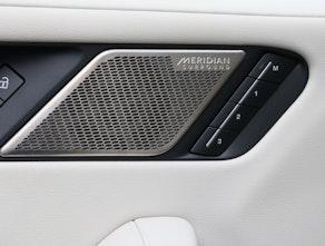 Vehicle image JAGUAR I-Pace EV400 HSE AWD