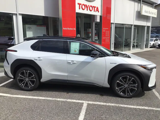 Toyota bZ4X Premium AWD