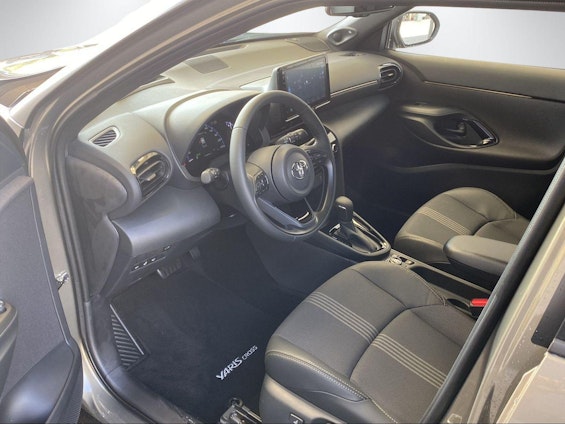 Vehicle image 13 Vehicle image 13