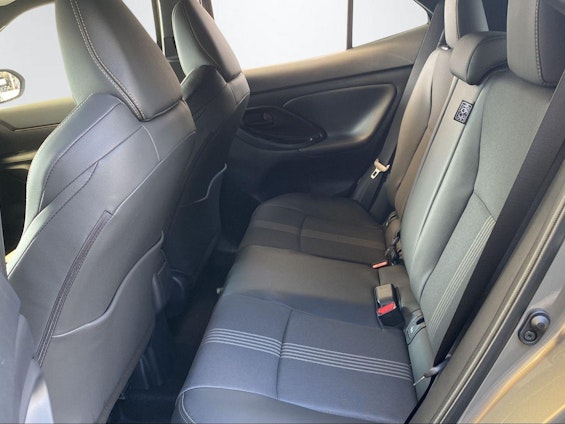 Vehicle image 10 Vehicle image 10