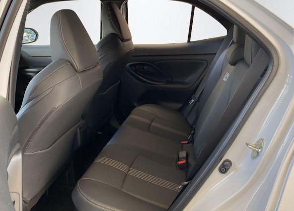 Vehicle image 10 Vehicle image 10