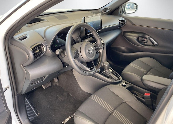 Vehicle image 13 Vehicle image 13