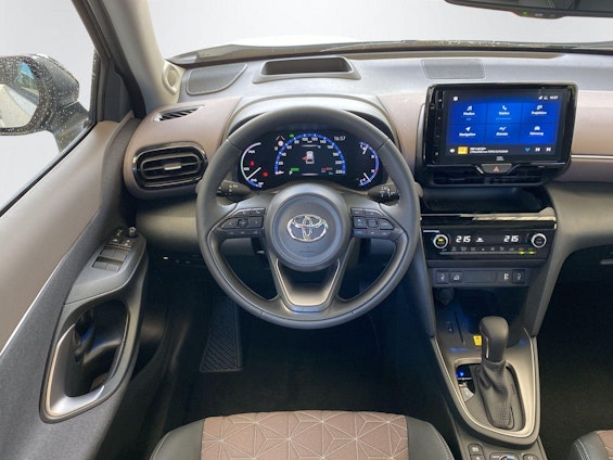 Vehicle image 12 Vehicle image 12