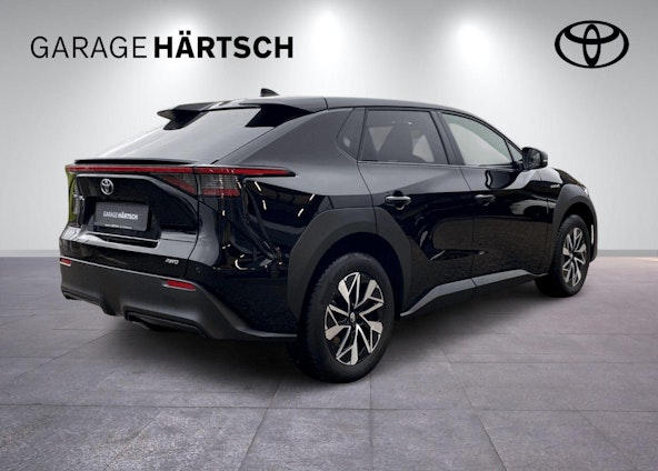 Vehicle image 6 Vehicle image 6