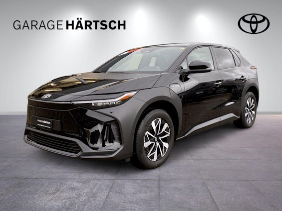 First vehicle image First vehicle image