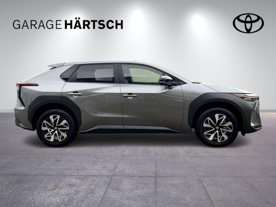 Vehicle image 7 Vehicle image 7