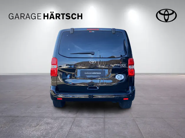 Toyota PROACE Verso L1 2.0 D Shuttle
