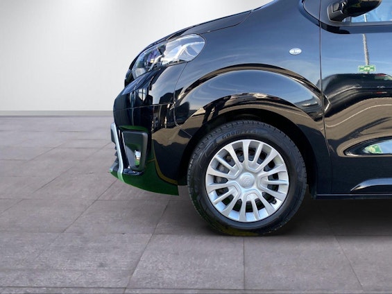 Vehicle image 2 Vehicle image 2