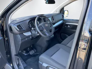 Toyota PROACE Verso L1 2.0 D Shuttle