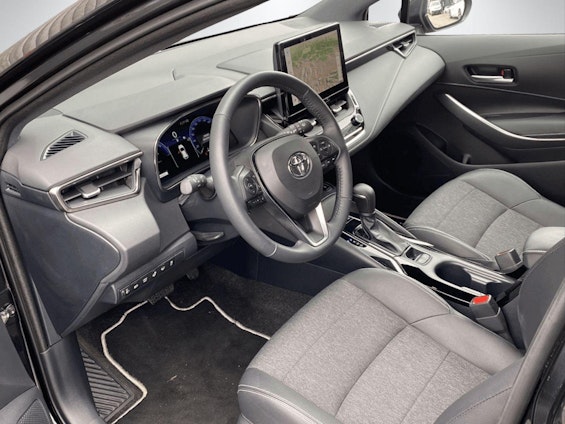 Vehicle image 13 Vehicle image 13