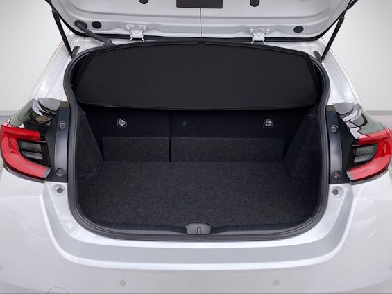 Vehicle image 5 Vehicle image 5