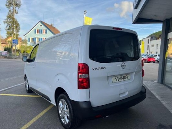 Vehicle image 4 Vehicle image 4