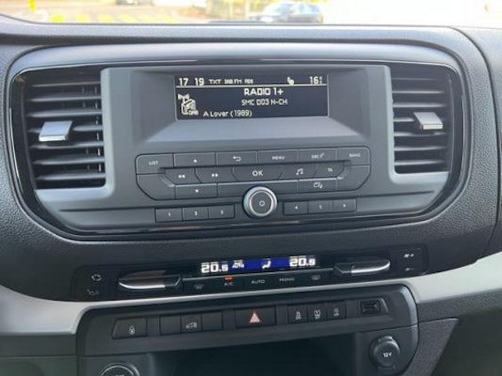 Vehicle image 8 Vehicle image 8