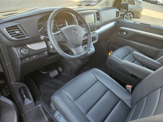 Vehicle image 8 Vehicle image 8