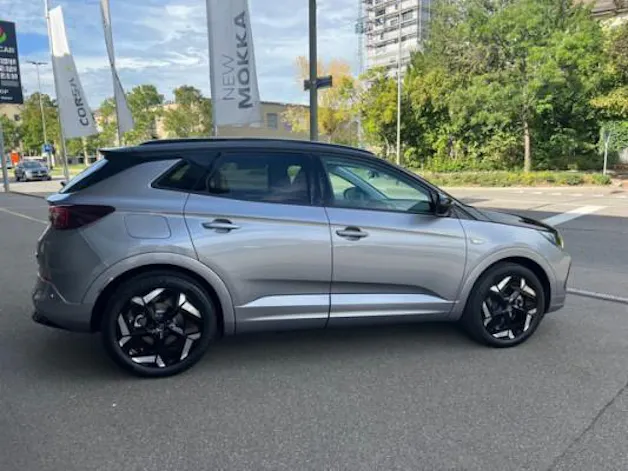 Opel Grandland Hybrid4 GSe