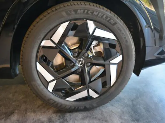 Opel Grandland Hybrid4 GSe