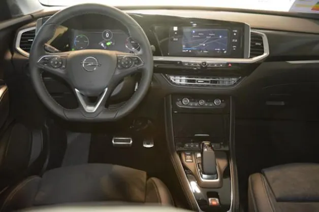 Opel Grandland Hybrid4 GSe