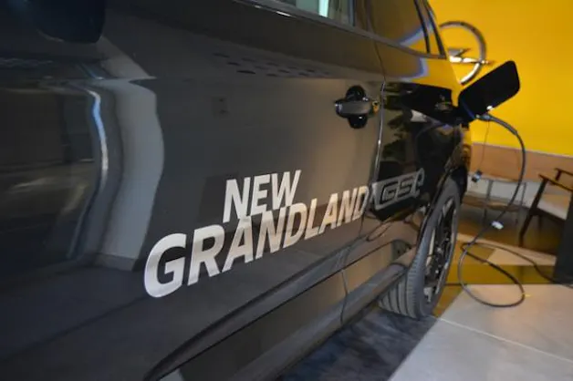 Opel Grandland Hybrid4 GSe