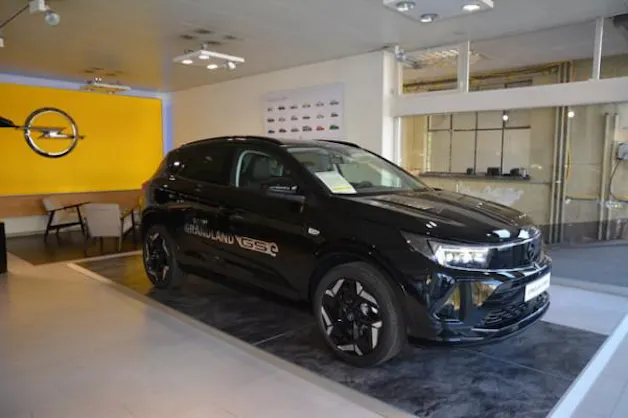Opel Grandland Hybrid4 GSe