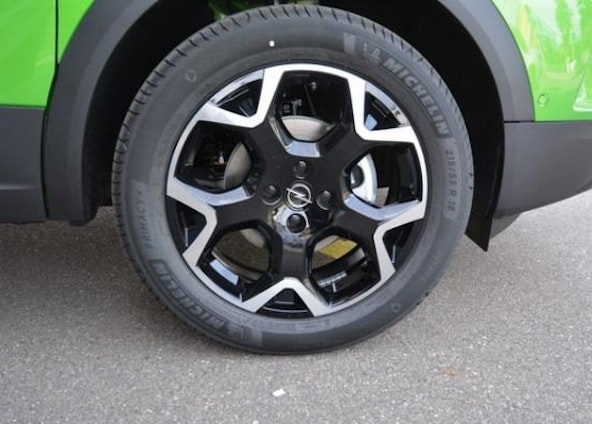 Vehicle image 6 Vehicle image 6