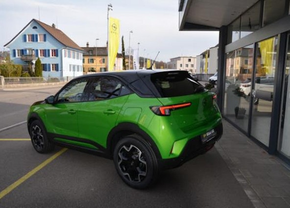 Vehicle image 4 Vehicle image 4