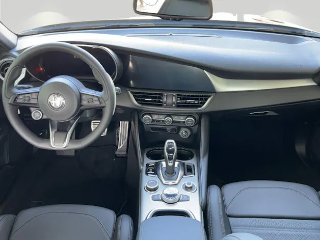 Alfa Romeo Giulia 2.0 Q4 Sprint Edition