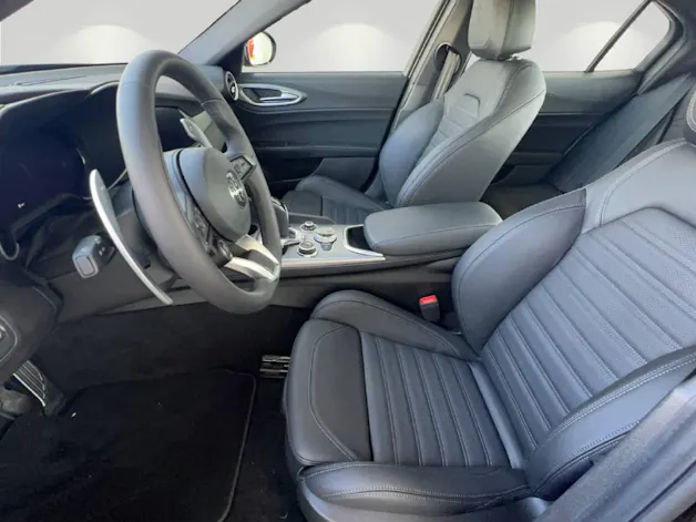 Alfa Romeo Giulia 2.0 Q4 Sprint Edition