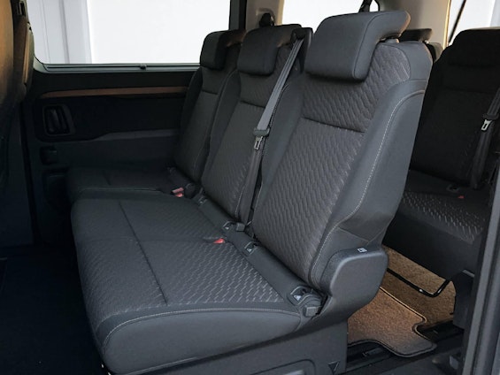 Vehicle image 14 Vehicle image 14