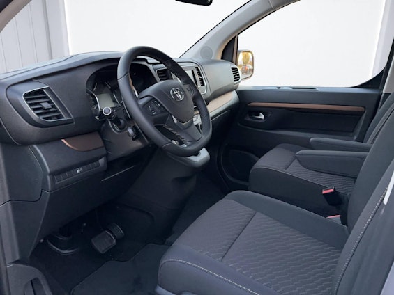 Vehicle image 12 Vehicle image 12