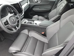 Volvo XC60 2.0 B5 MH Plus Dark AWD