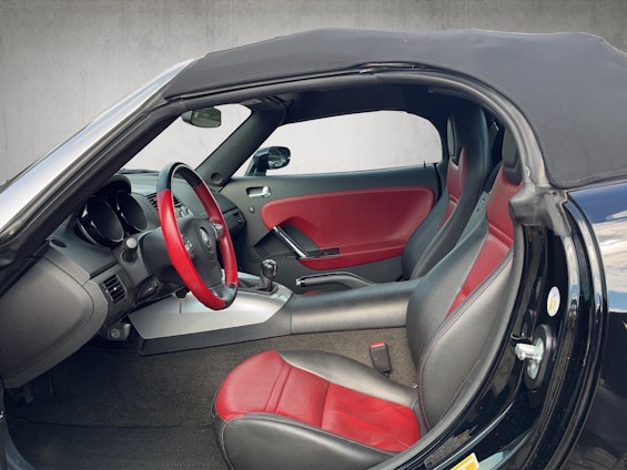 Vehicle image 8 Vehicle image 8