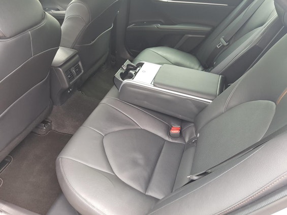 Vehicle image 9 Vehicle image 9