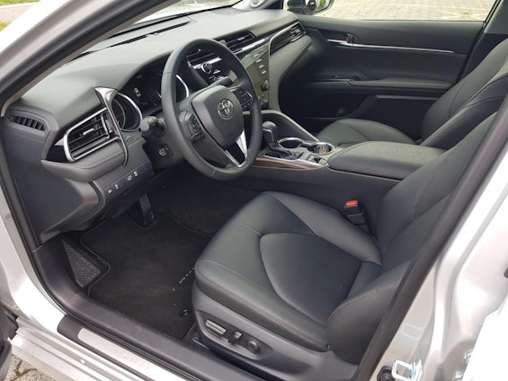 Vehicle image 8 Vehicle image 8