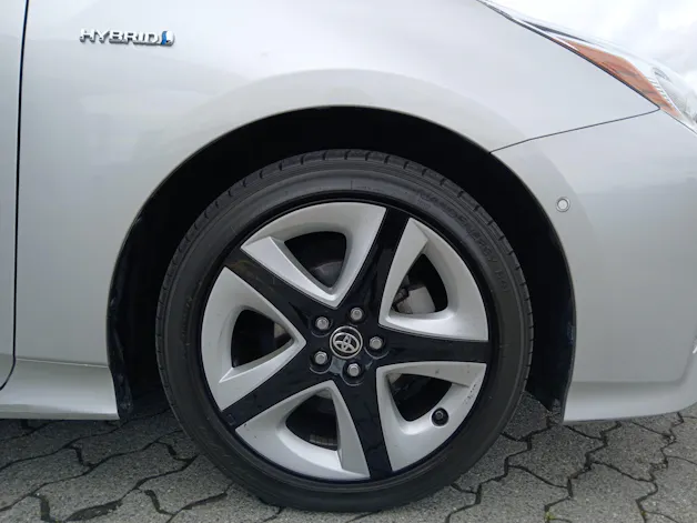 Toyota Prius 1.8 VVTi HSD Sol Premium