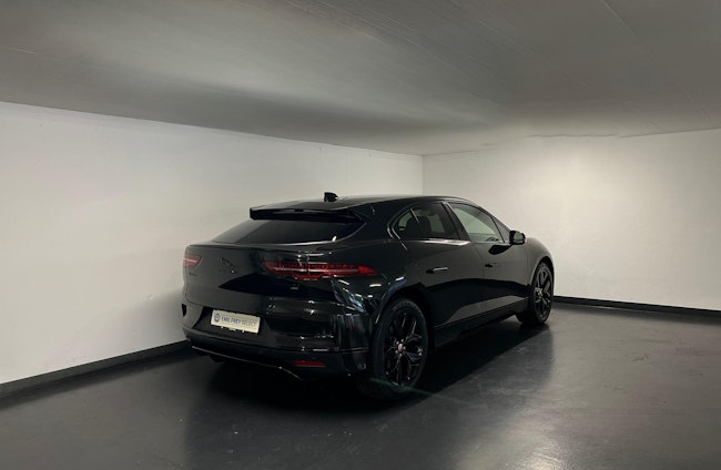 Vehicle image 6 Vehicle image 6