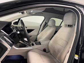Vehicle image JAGUAR I-Pace EV400 SE AWD