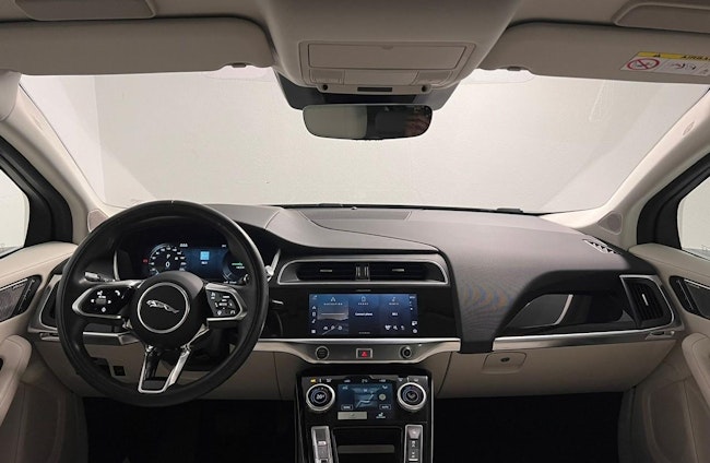 Vehicle image 9 Vehicle image 9