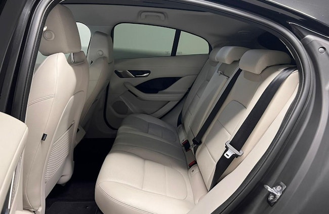 Vehicle image 8 Vehicle image 8