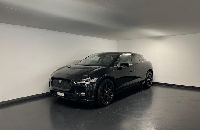 First vehicle image First vehicle image