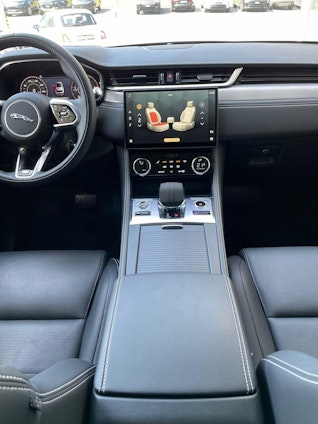 Vehicle image 6 Vehicle image 6