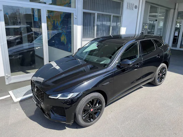 Jaguar F-Pace 3.0 D I6 R-Dynamic SE