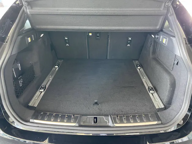 Jaguar F-Pace 3.0 D I6 R-Dynamic SE